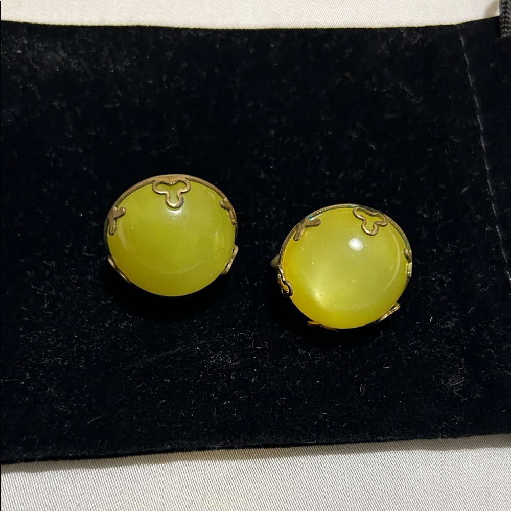 Vintage canary opal clip in earrings